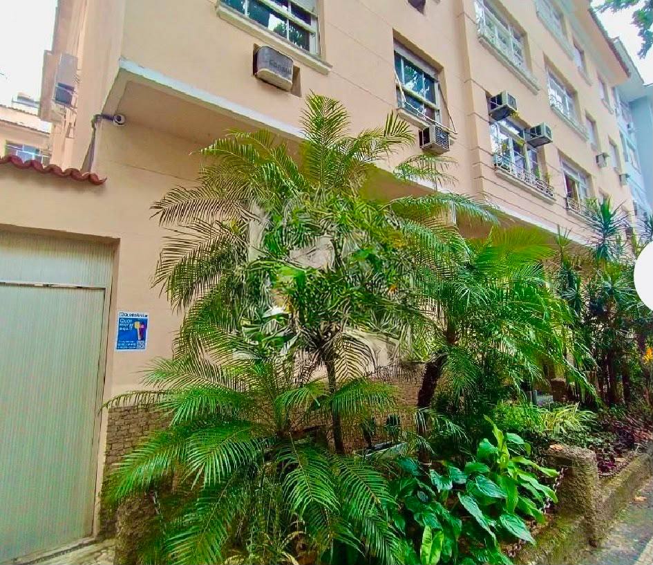 Apartamento reformado e porteira fechada no coração do Leblon — 3