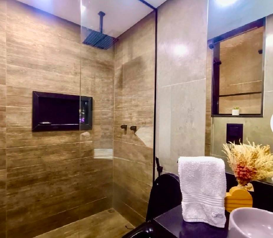 Foto 12 de Apartamento reformado e porteira fechada no coração do Leblon